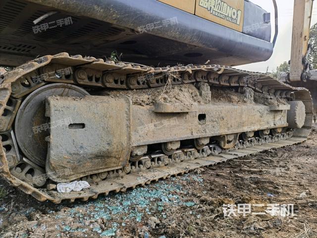 右側(cè)履帶整體（行走機(jī)構(gòu)）