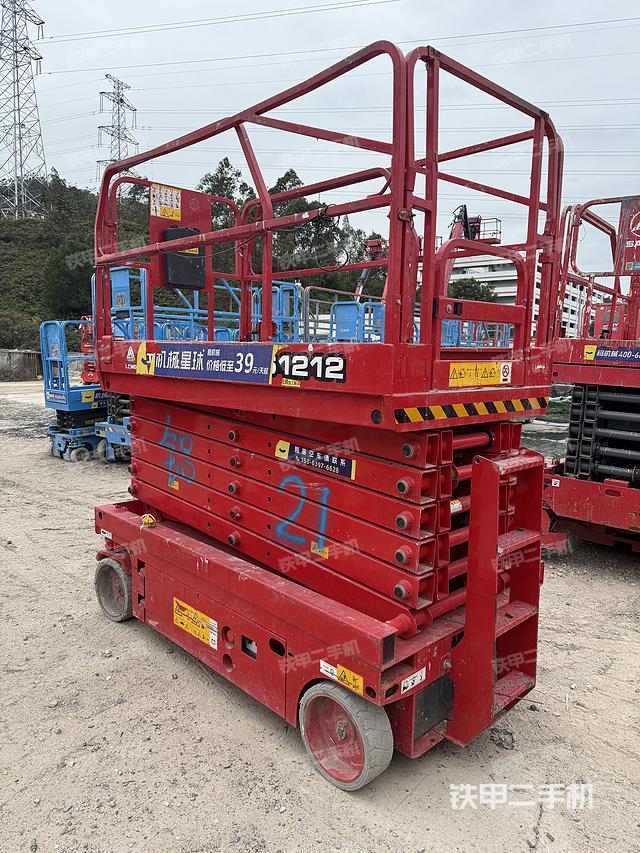 整機右后45°（設(shè)備外觀及核心部件）