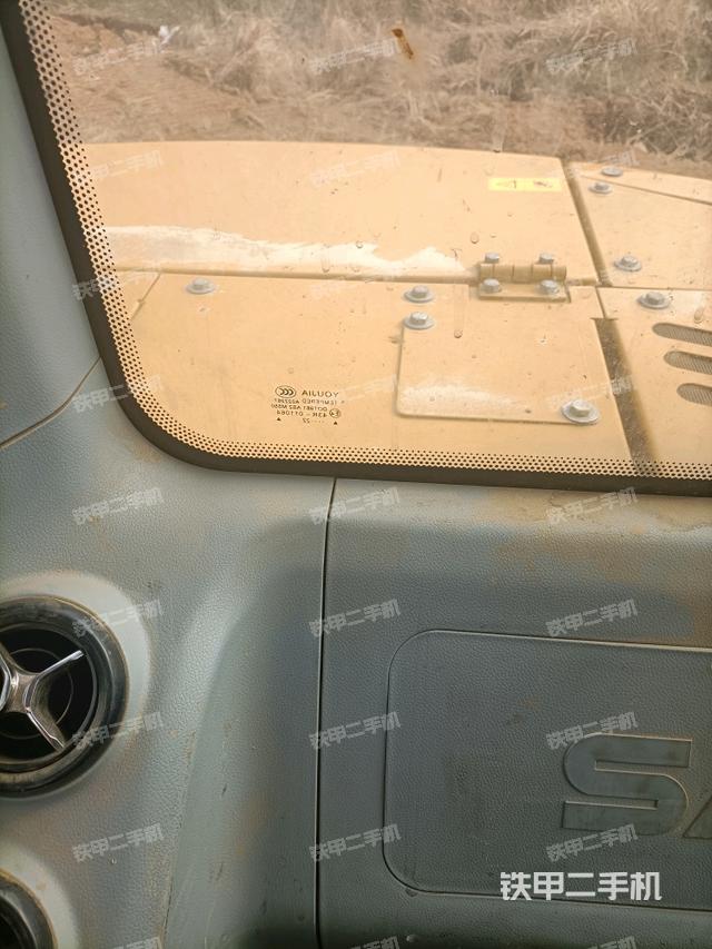 后窗玻璃角標(biāo)（駕駛室部分）