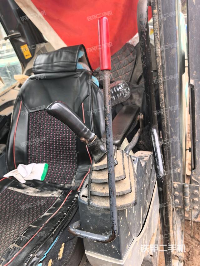 座椅后部（駕駛室部分）