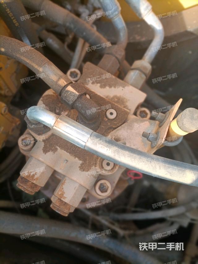 回轉(zhuǎn)馬達(dá)（上車部件）