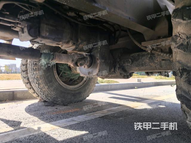 右側(cè)行走馬達蓋板(行走機構(gòu)) 右側(cè)行走馬達蓋板(行走機構(gòu))