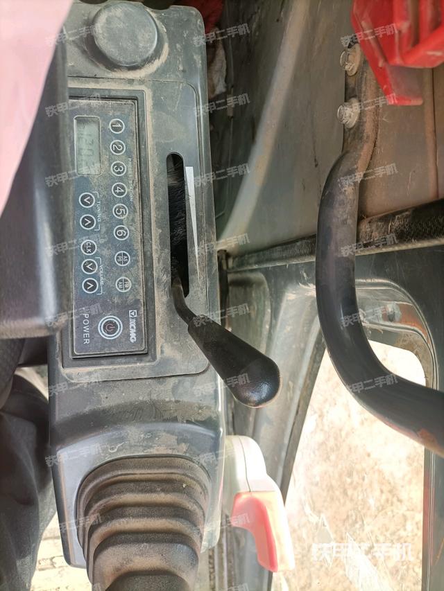 座椅左側(cè)控制臺(tái)/音響/含左手柄（駕駛室部分）