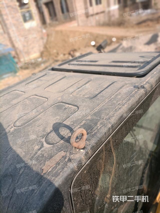 駕駛室頂部俯視（上車部件）