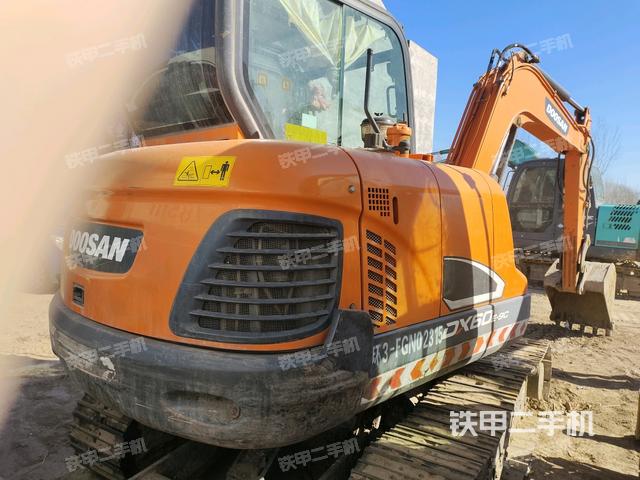 整機右后45°（整機外觀）