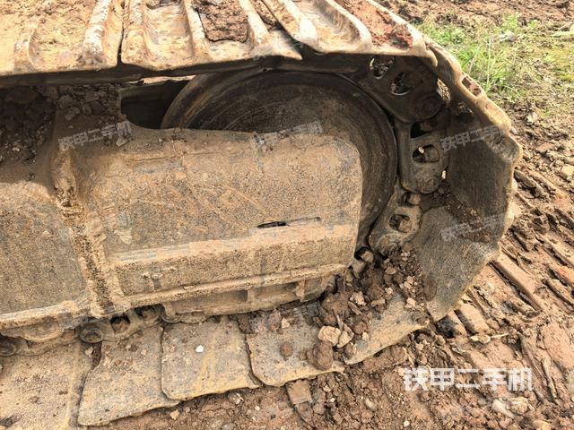 右驅(qū)動(dòng)輪（行走機(jī)構(gòu)）