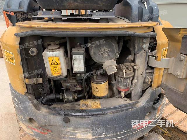 發(fā)動(dòng)機(jī)整體俯視(整機(jī)外觀) 發(fā)動(dòng)機(jī)整體俯視(整機(jī)外觀)