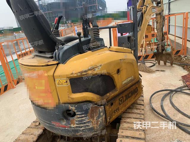 整機(jī)右后45°(整機(jī)外觀) 整機(jī)右后45°(整機(jī)外觀)
