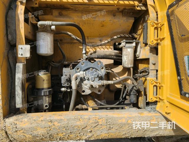 散熱器正面（大件艙室）