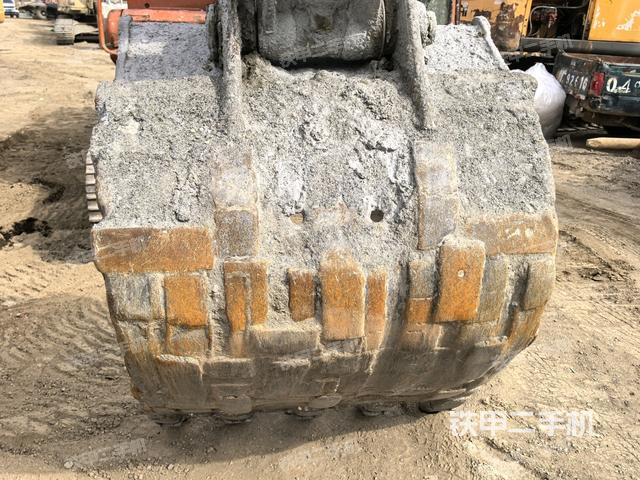 小臂整體左后（工作和回轉(zhuǎn)裝置）