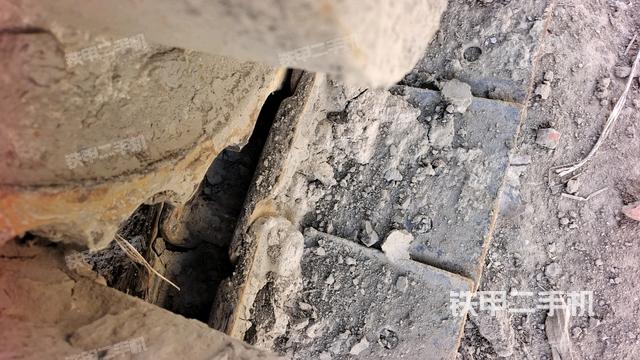 左驅(qū)動輪（行走機構）