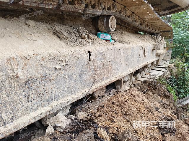 单侧履带整体（整机外观）