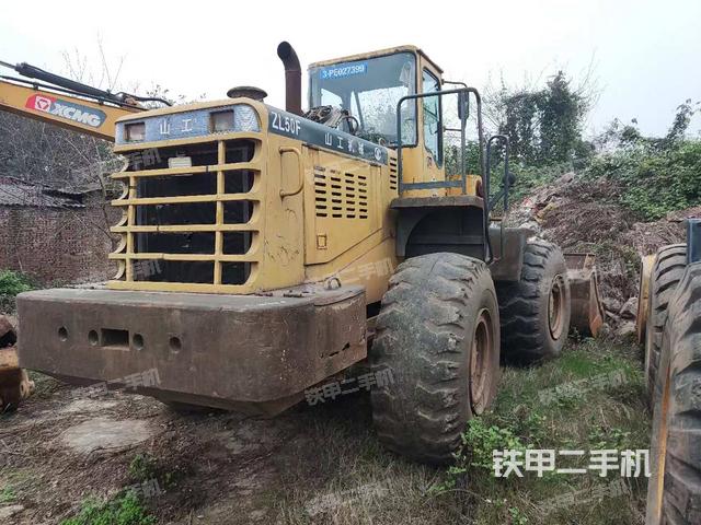 駕駛室操作臺(tái)（整機(jī)外觀及大件）