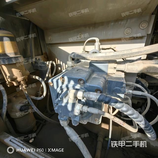 液壓泵斜45?右(大件艙室) 液壓泵斜45?右(大件艙室)