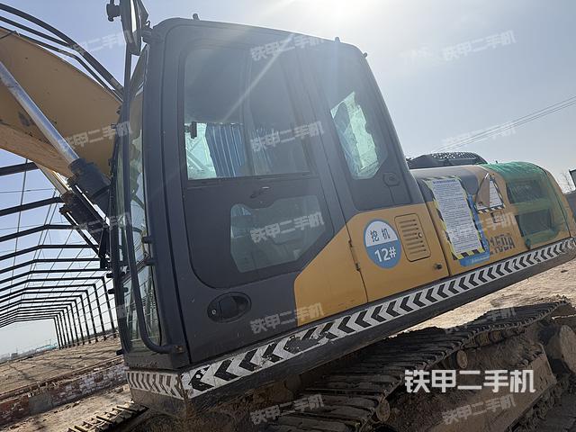 駕駛室整體（整機(jī)外觀）