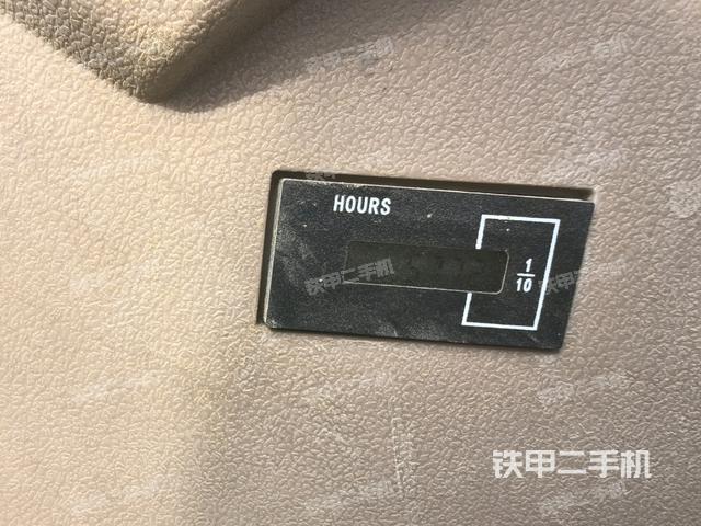 駕駛室左前45度（駕駛室部分）