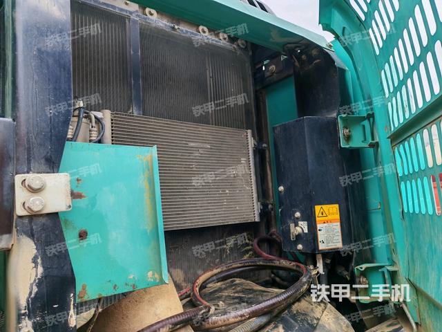 散熱器正面(大件艙室) 散熱器正面(大件艙室)