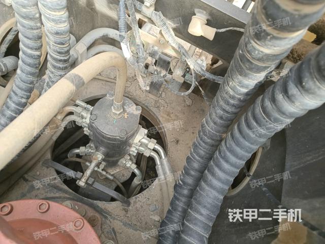 中央回轉(zhuǎn)接頭特寫(上車部件) 中央回轉(zhuǎn)接頭特寫(上車部件)