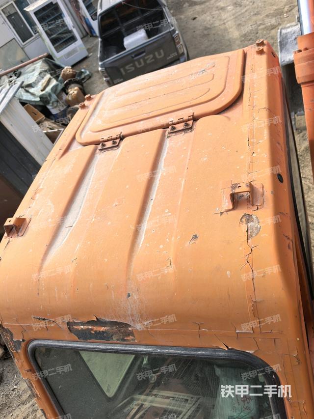 駕駛室頂部俯視（上車部件）