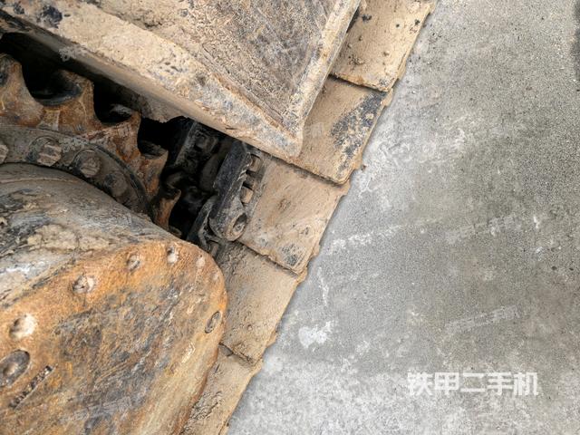 右側(cè)行走馬達(dá)蓋板(行走機(jī)構(gòu)) 右側(cè)行走馬達(dá)蓋板(行走機(jī)構(gòu))