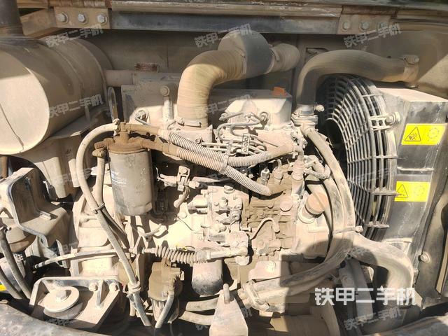 發(fā)動機(jī)整體俯視(整機(jī)外觀) 發(fā)動機(jī)整體俯視(整機(jī)外觀)