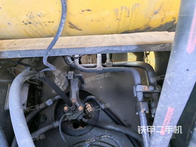 中央回轉(zhuǎn)接頭特寫(上車部件) 中央回轉(zhuǎn)接頭特寫(上車部件)