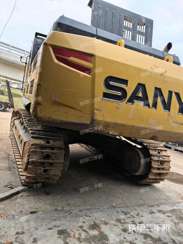 右后45(整機(jī)外觀) 右后45(整機(jī)外觀)