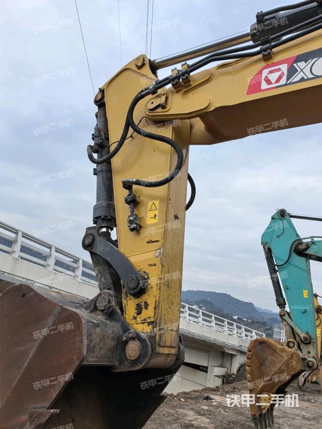 大臂整體?右側(cè)（工作和回轉(zhuǎn)裝置）