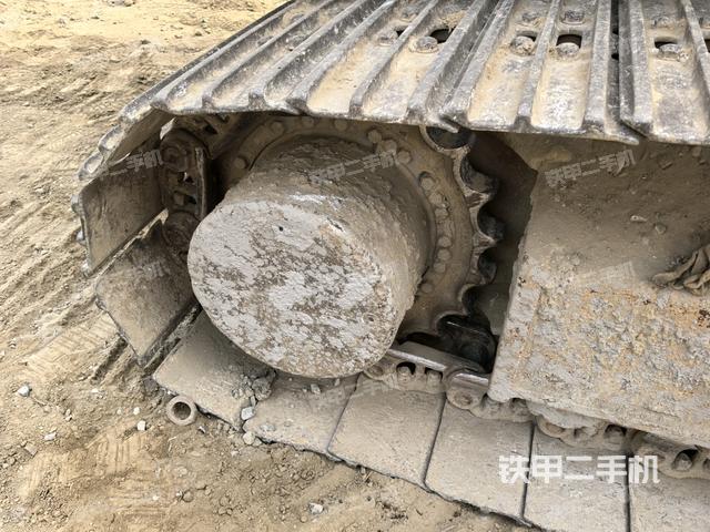 右驅(qū)動(dòng)輪（行走機(jī)構(gòu)）