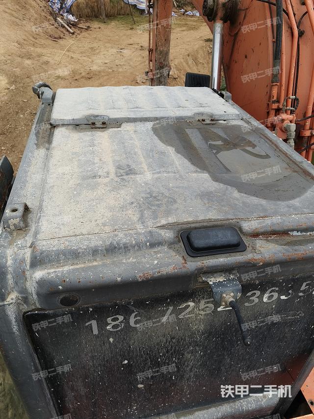 驾驶室顶部（整机外观）