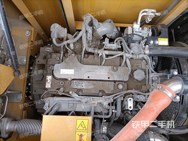 发动机整体俯视（整机外观）