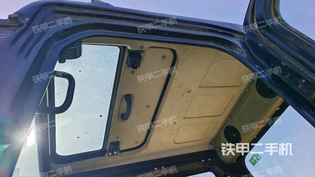 頂棚整體（駕駛室部分）