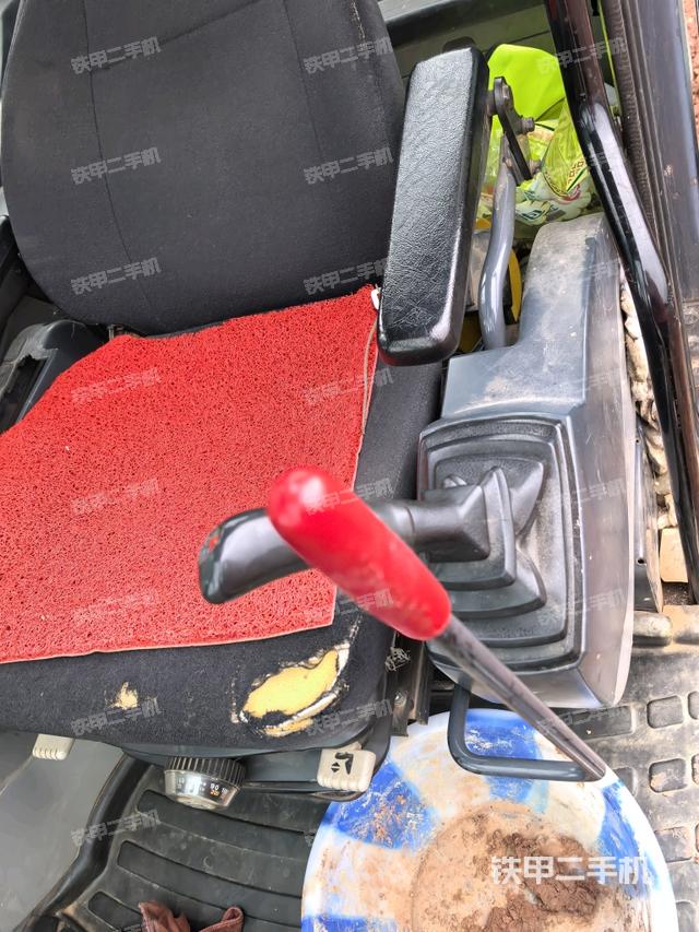 座椅后部（駕駛室部分）