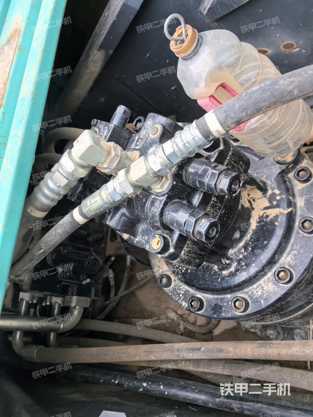 駕駛室頂部俯視(上車部件) 駕駛室頂部俯視(上車部件)