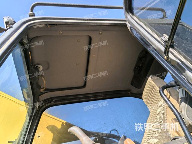 頂棚整體(駕駛室部分) 頂棚整體(駕駛室部分)