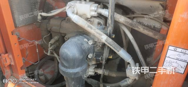 液壓泵艙室正面整體(整機(jī)外觀) 液壓泵艙室正面整體(整機(jī)外觀)