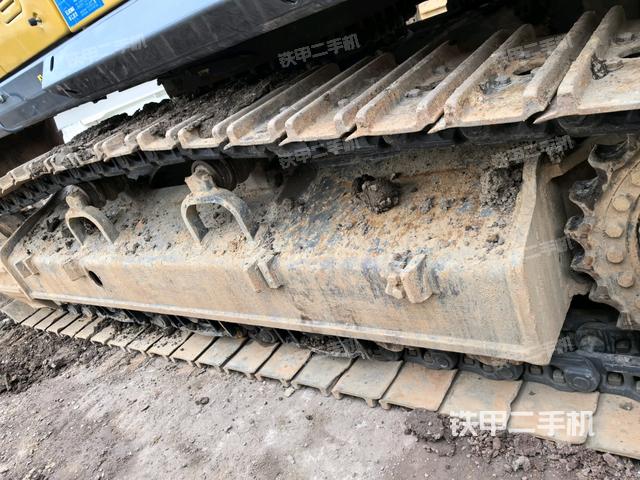 右驅(qū)動(dòng)輪（行走機(jī)構(gòu)）