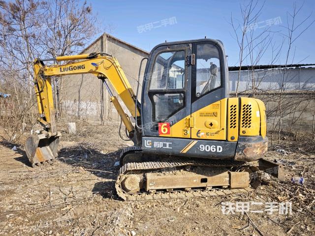 柳工CLG906D挖掘机的设备实拍-第3张实拍照片