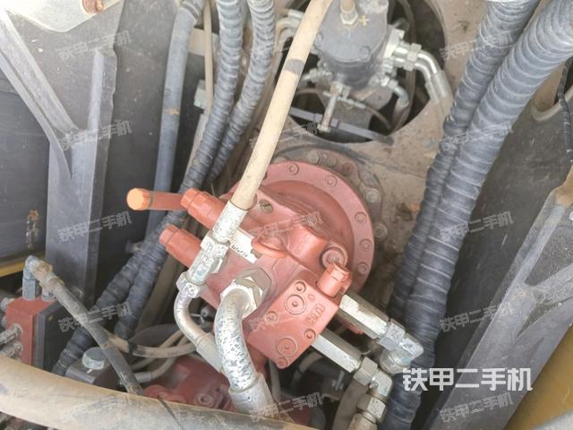 雷沃重工FR220E2挖掘机的设备实拍-第41张实拍照片