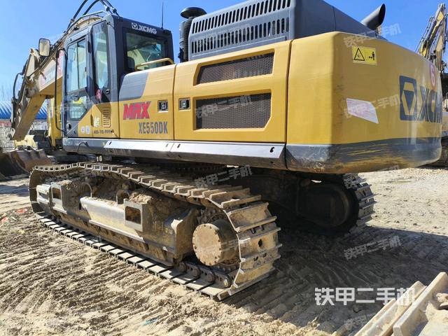 右后45(整機(jī)外觀) 右后45(整機(jī)外觀)