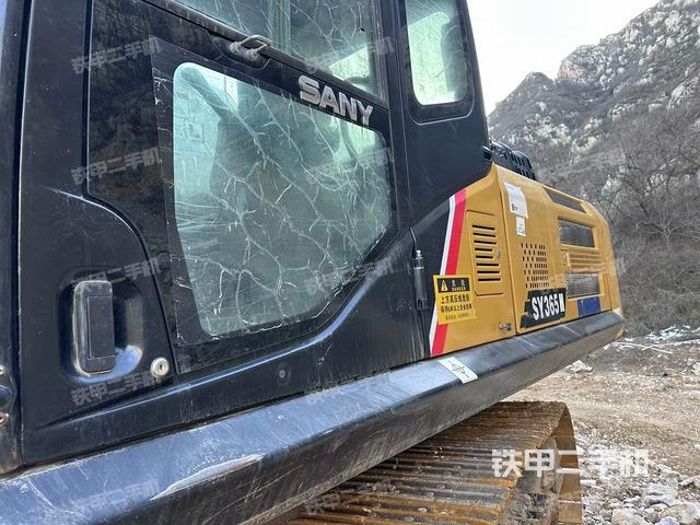 駕駛室整體(整機外觀) 駕駛室整體(整機外觀)