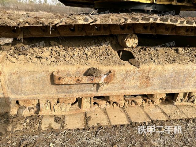 單側(cè)履帶整體（整機(jī)外觀）