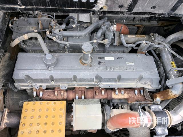 氣門室蓋螺絲特寫(上車部件) 氣門室蓋螺絲特寫(上車部件)