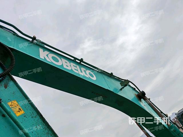小臂整體右前(工作和回轉(zhuǎn)裝置) 小臂整體右前(工作和回轉(zhuǎn)裝置)