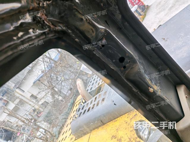 駕駛室正側(cè)(駕駛室部分) 駕駛室正側(cè)(駕駛室部分)