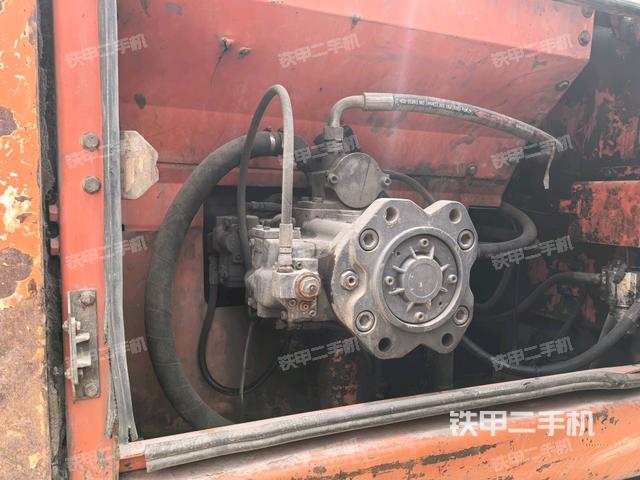 液壓泵斜45?左（大件艙室）