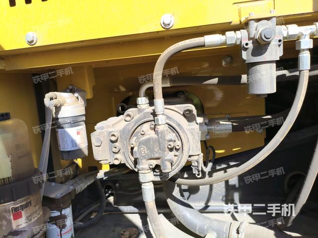 液壓泵斜45?左（大件艙室）