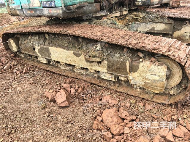 左側(cè)履帶整體?（行走機(jī)構(gòu)）