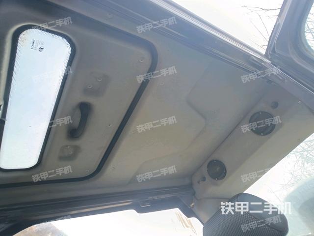 頂棚整體(駕駛室部分) 頂棚整體(駕駛室部分)