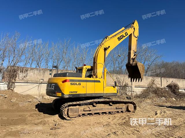 整機(jī)右后45°（整機(jī)外觀）